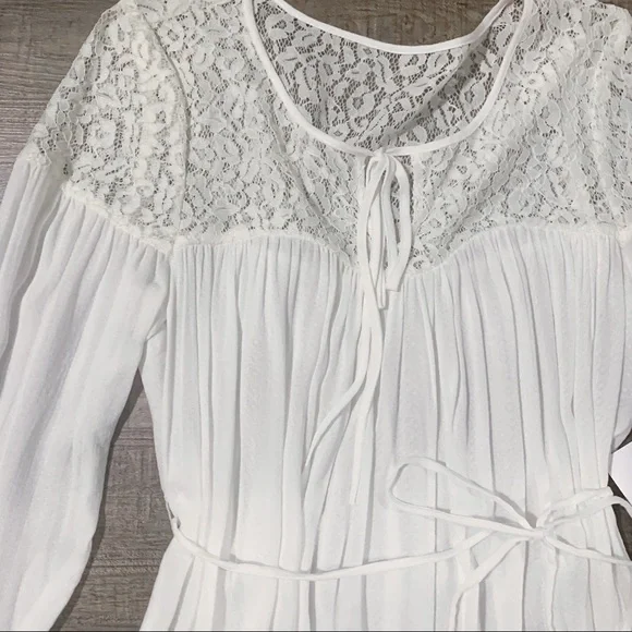 NET MODCLOTH white blouse - Picture 2 of 5